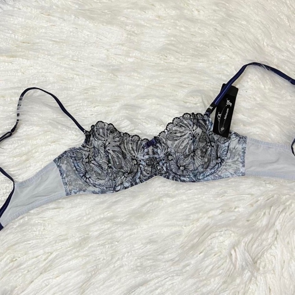 Paramour mesh bra